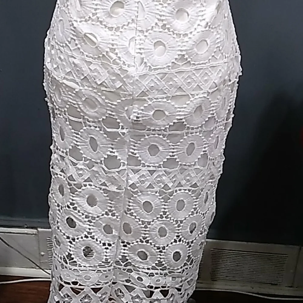 Taylor white lace dress size 2 - Picture 7 of 12